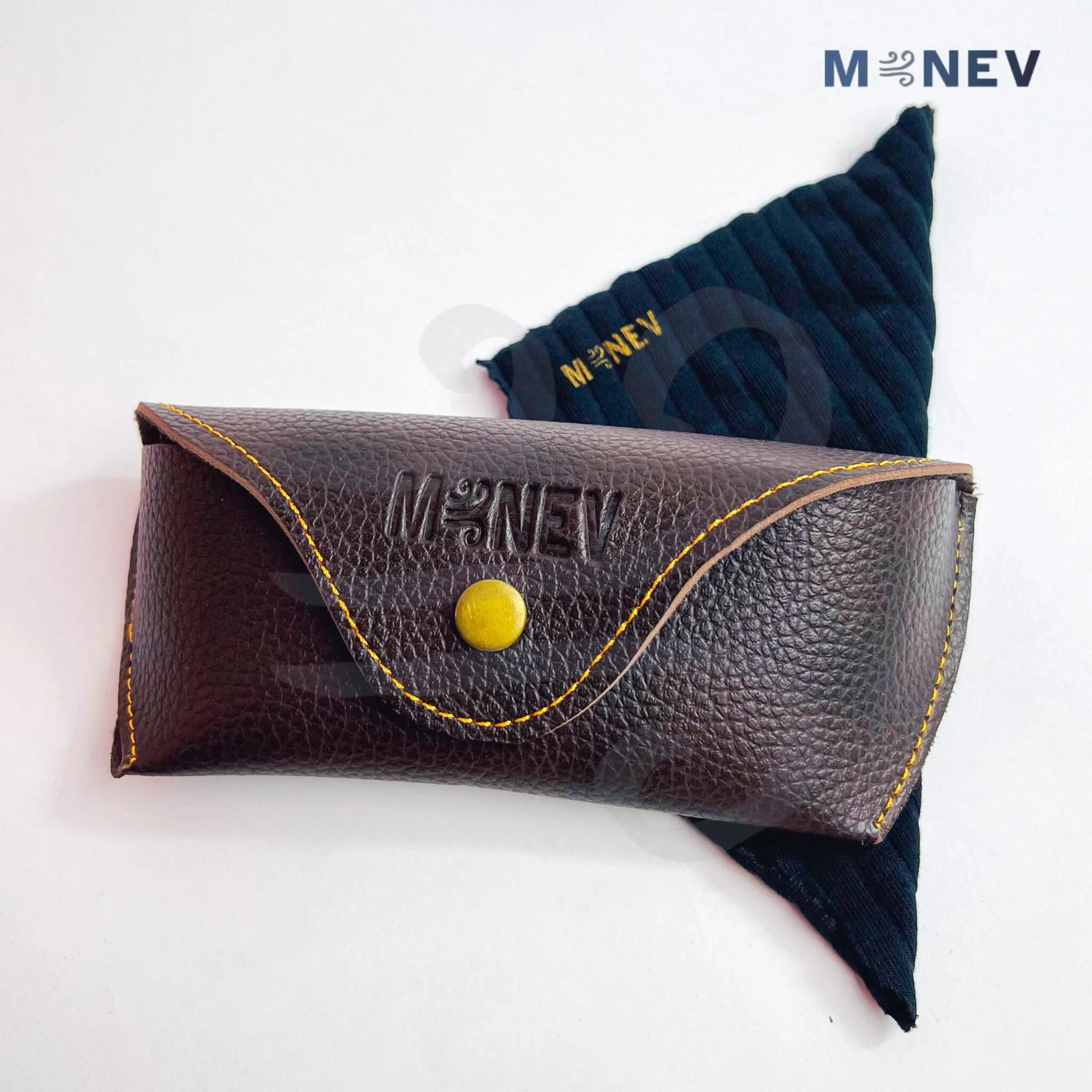 Menev Pouch
